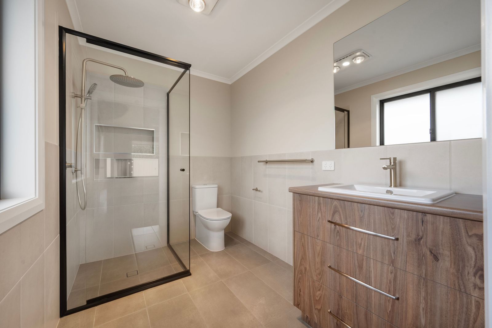 Executive Style Living In Brand New Townhouse