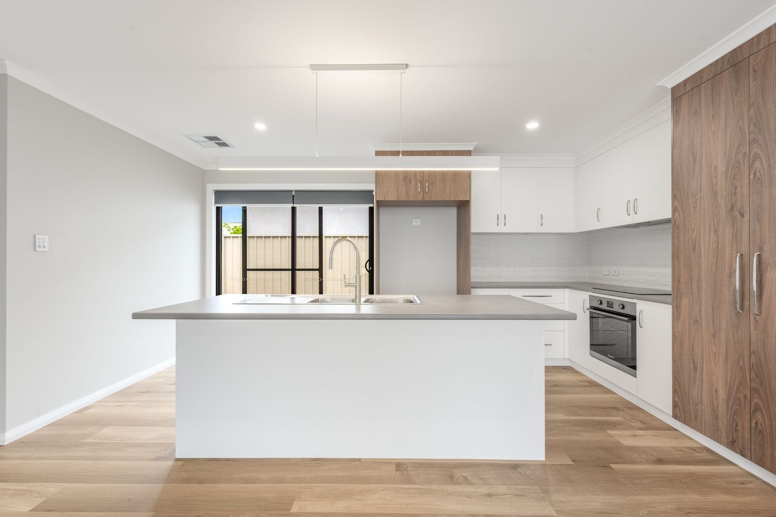Executive Style Living In Brand New Townhouse Townhouse | SA Mount Gambier, SA 5290 | Prop-GPT the AI-Powered Property Portal