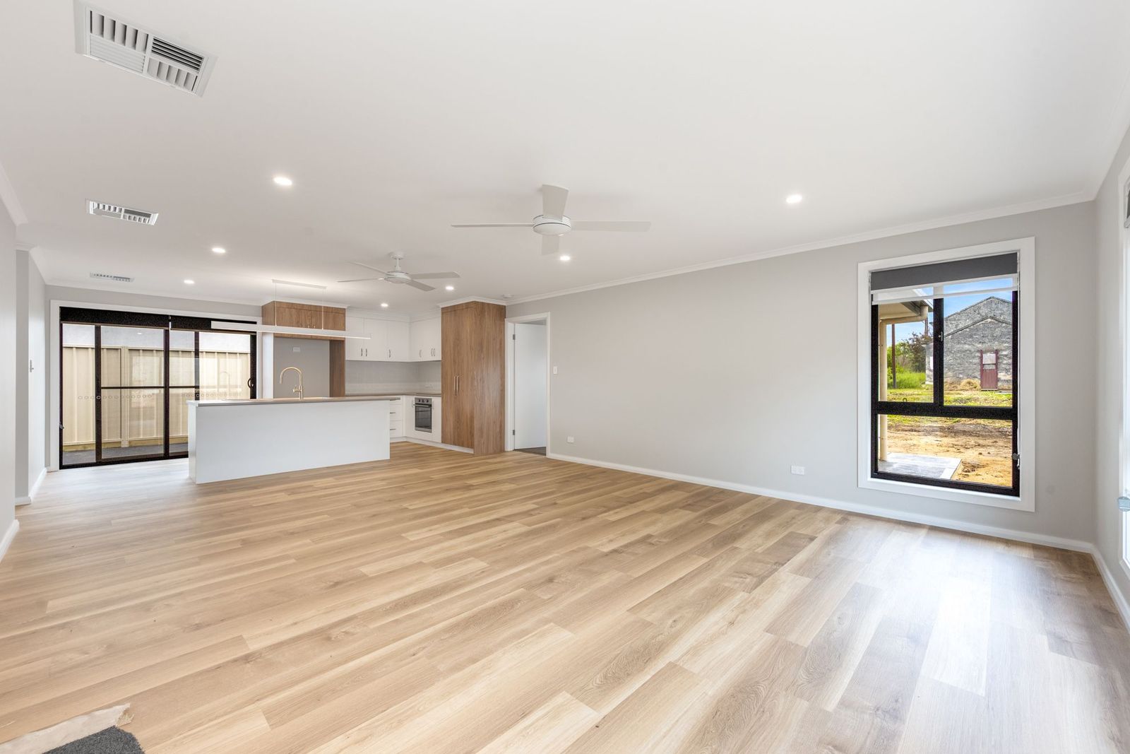 Executive Style Living In Brand New Townhouse