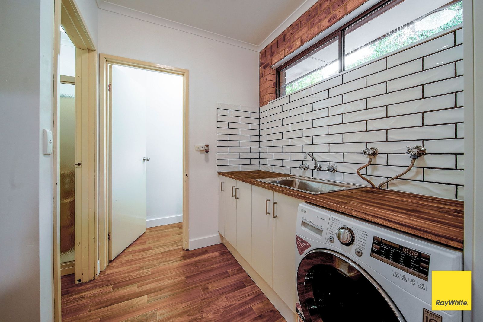 2-Bedroom Unit in the Heart of Golden Square