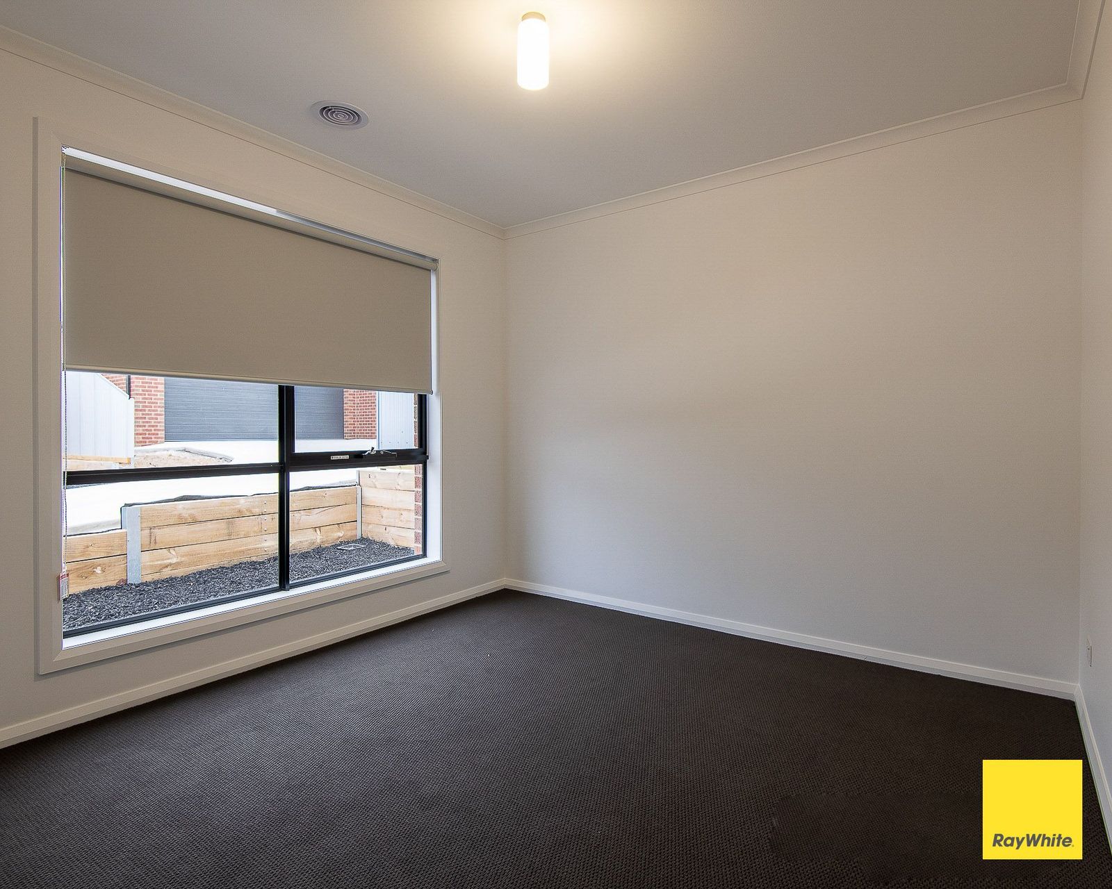 Must See - Modern & Low-Maintenance Living in Golden Square