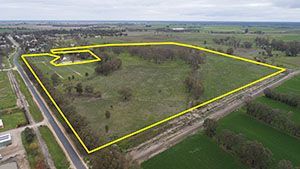 Rare Tree Change Rural block