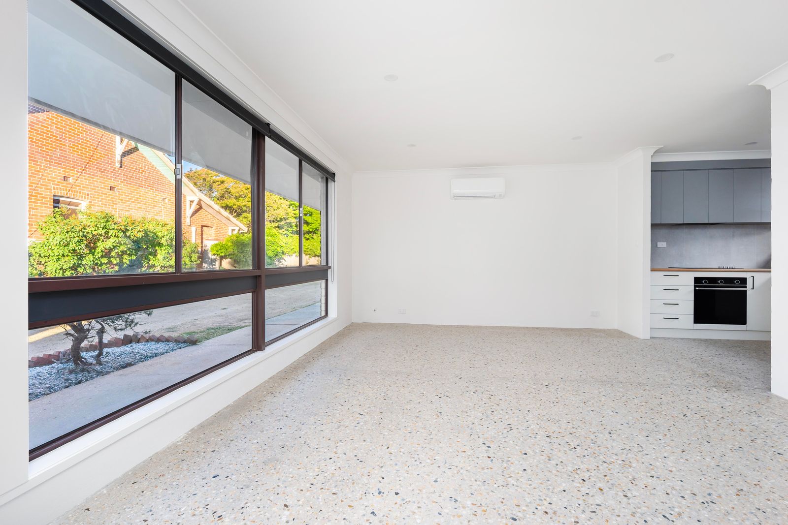 Refreshed 2-bedroom unit in the heart of Culcairn