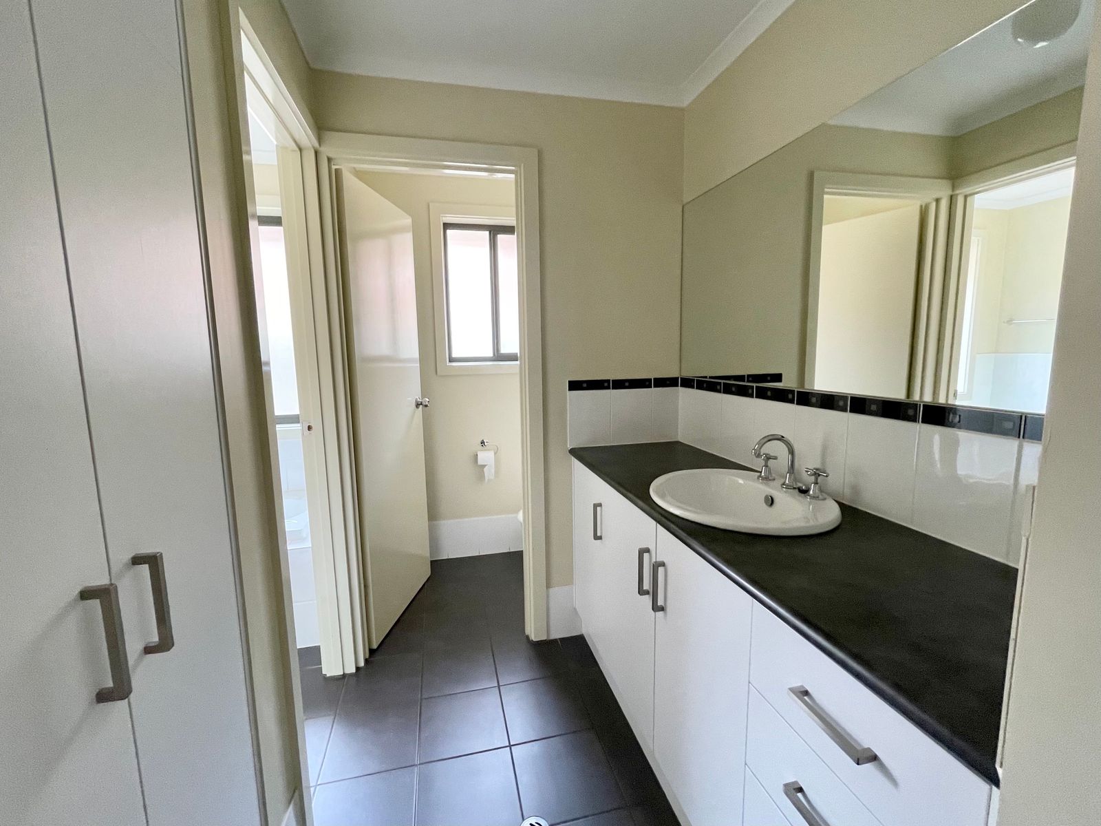 Modern Home - Central Location