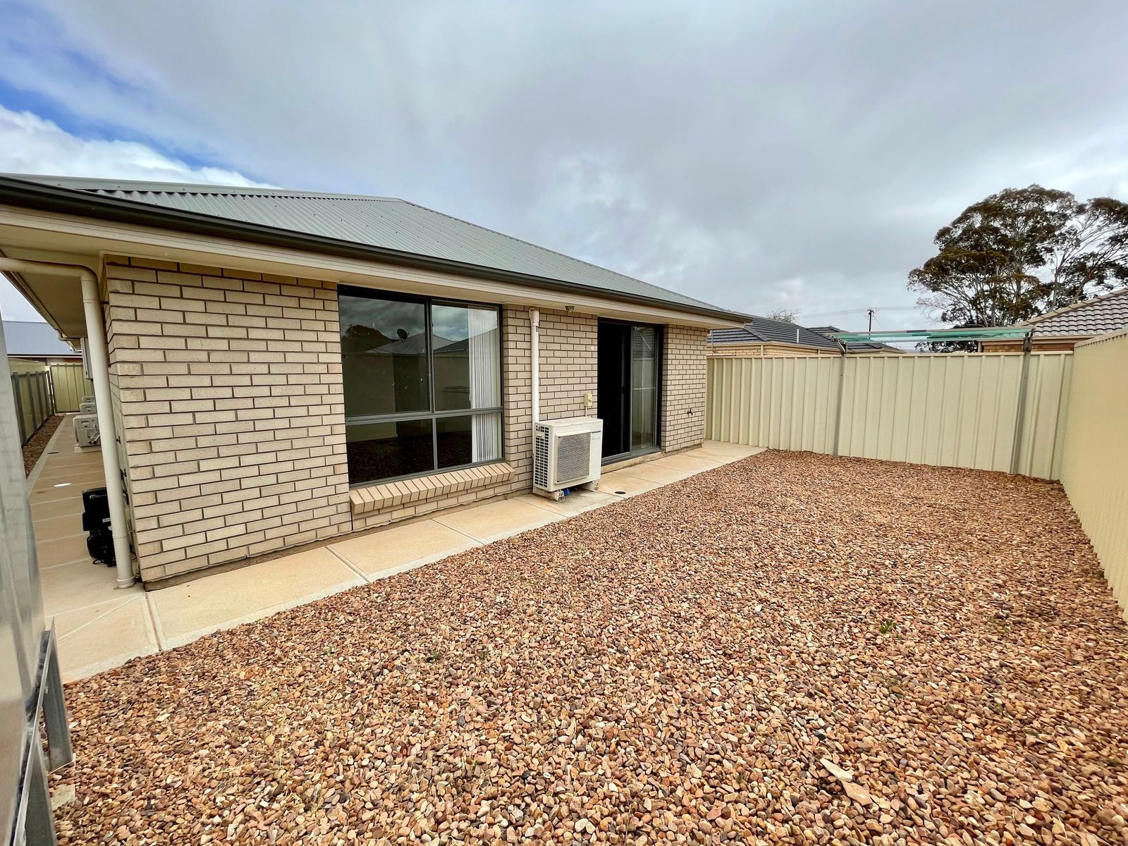 Modern Home - Central Location