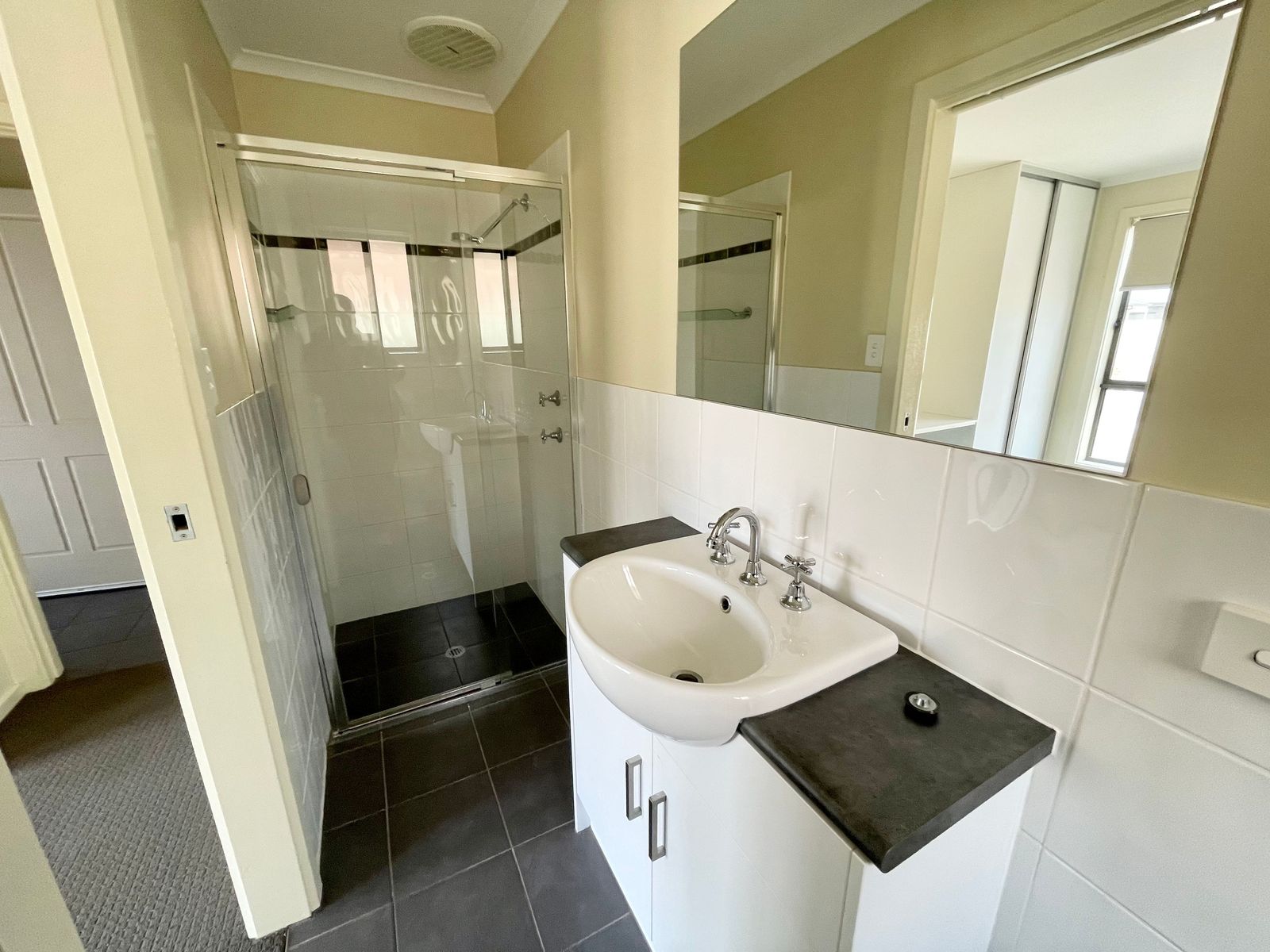 Modern Home - Central Location