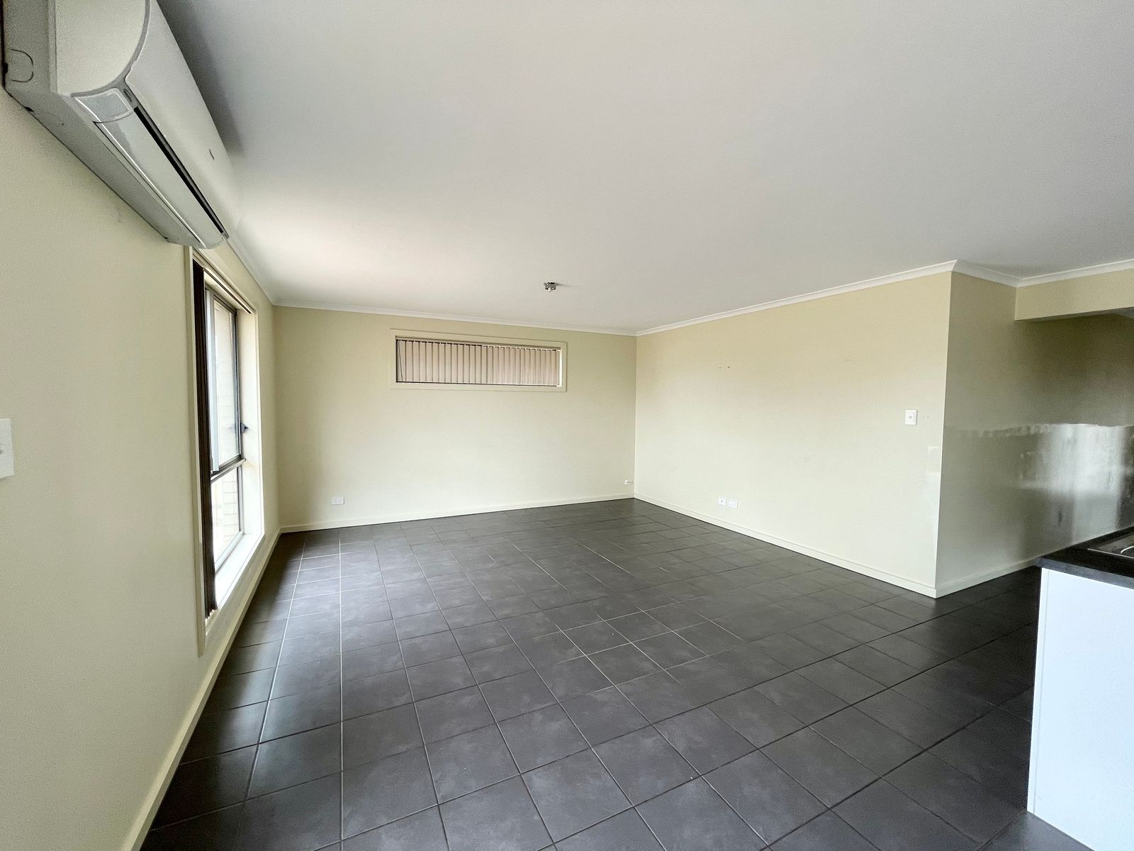 Modern Home - Central Location