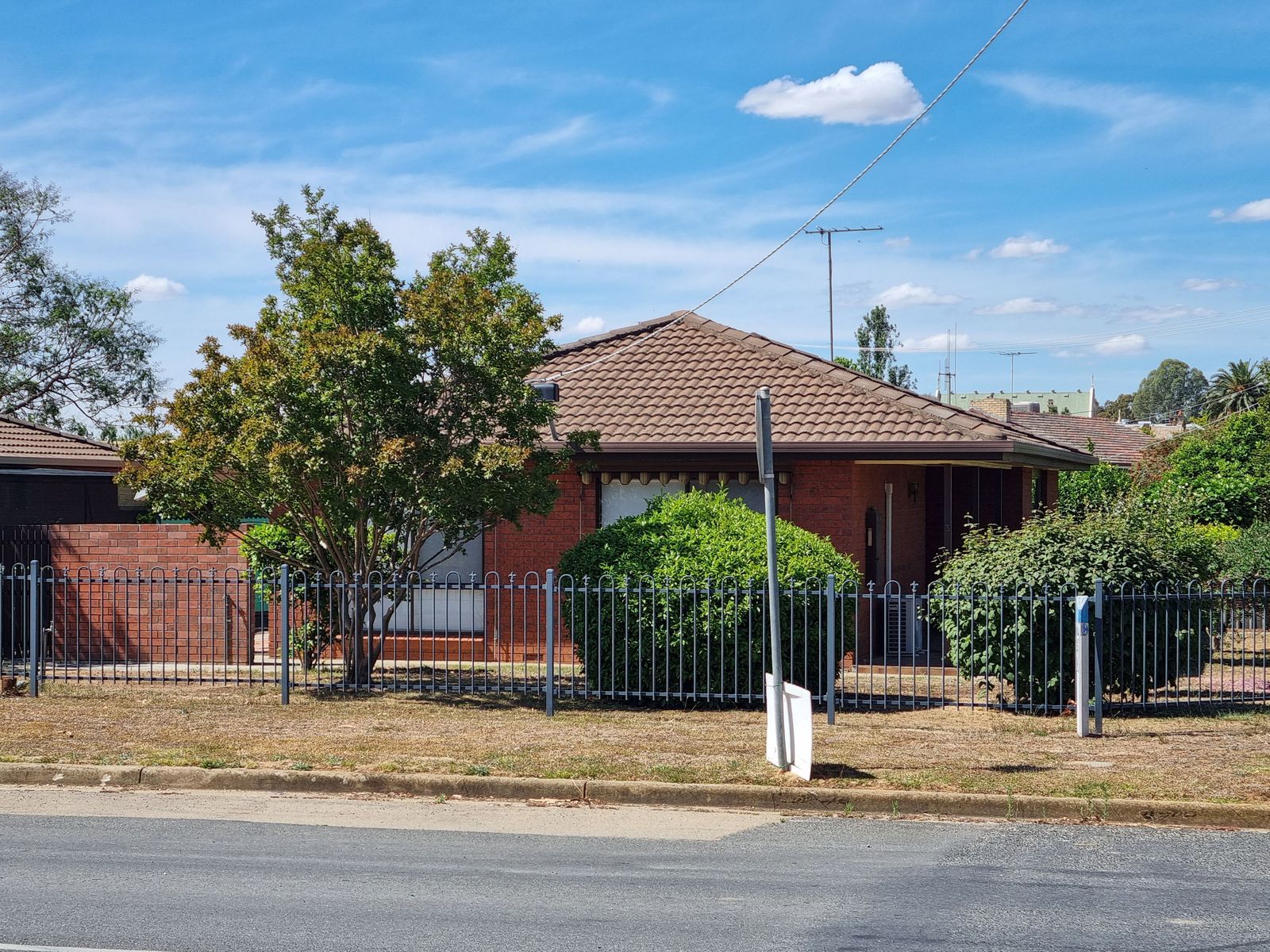 REID STREET. RUTHERGLEN- FOR LEASE