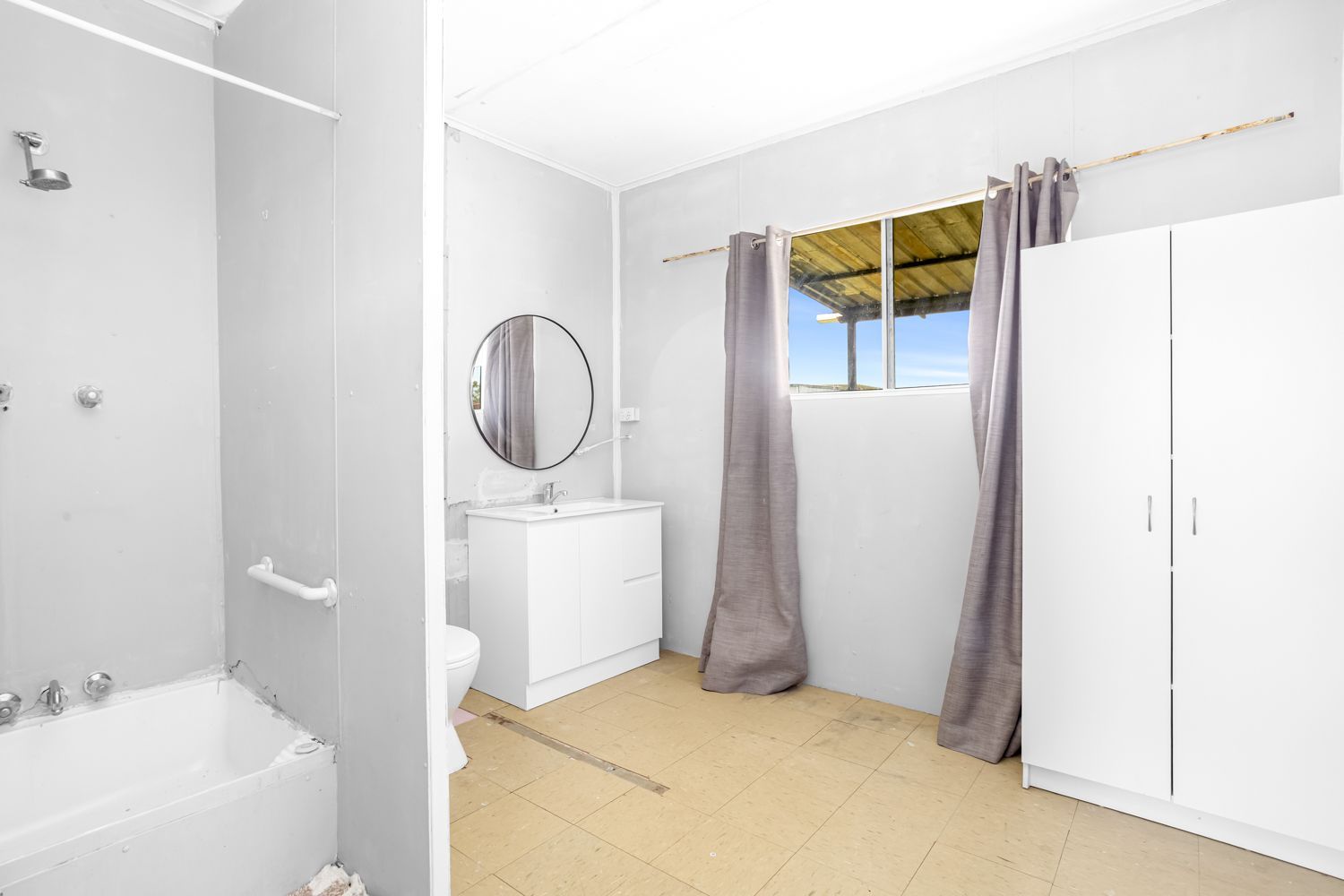 Make It Yours - 150 acres* in Alton Downs!