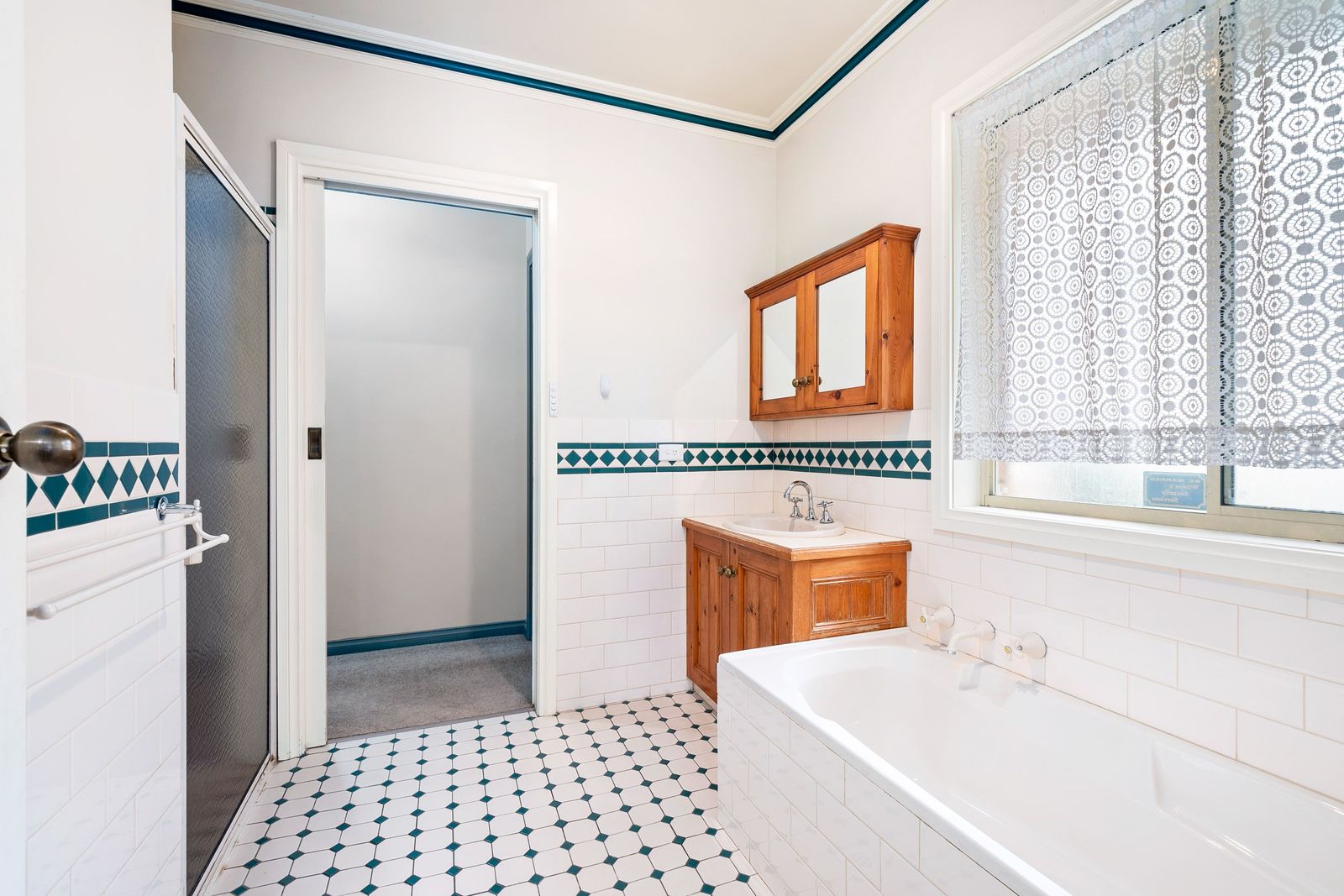 Effortless Living Starts Here: Stylish Two-Bedroom Unit