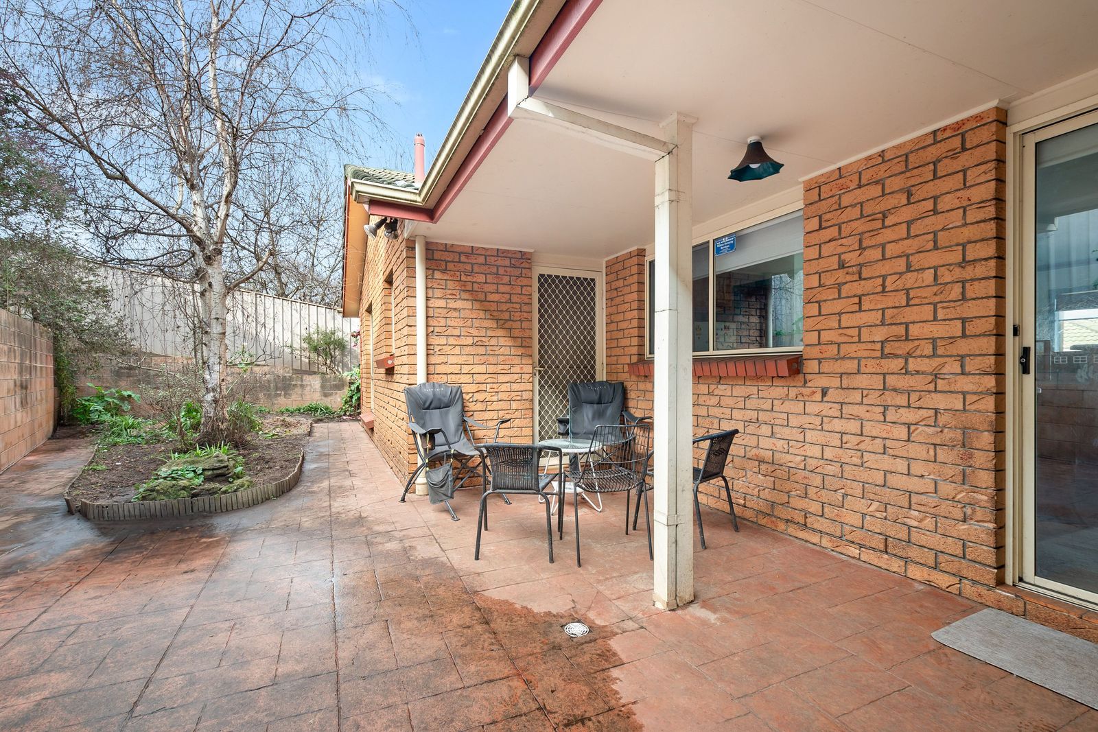 Effortless Living Starts Here: Stylish Two-Bedroom Unit