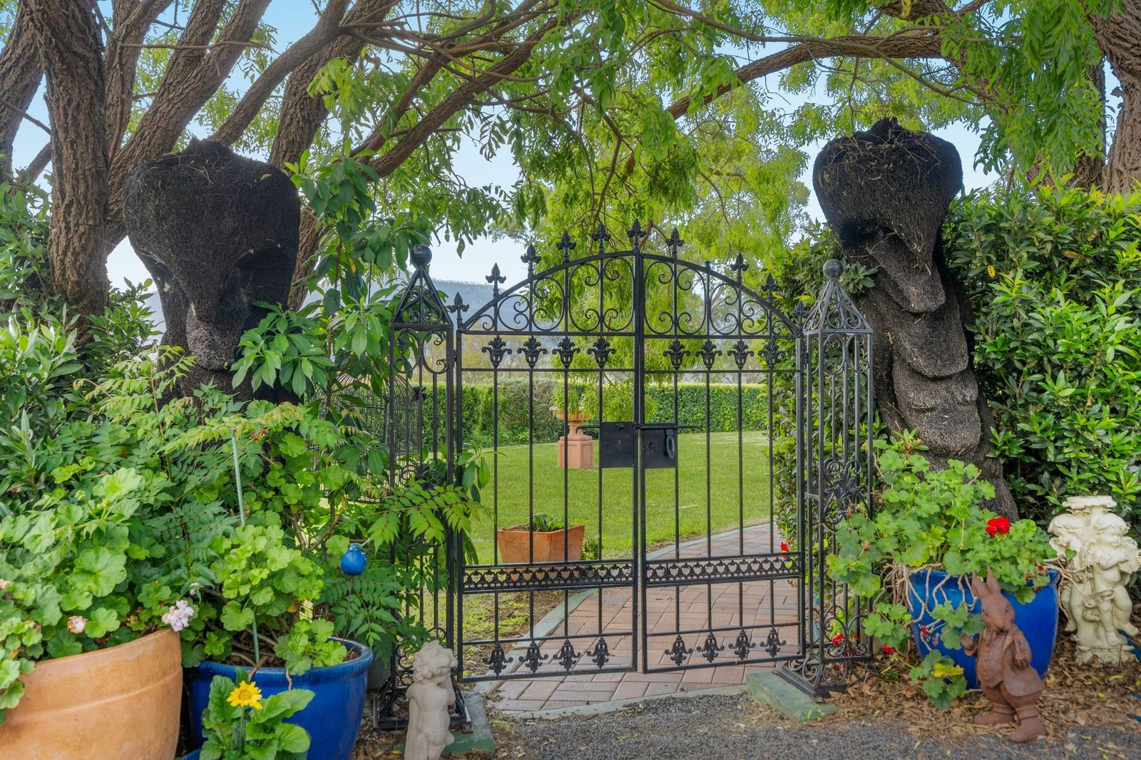 PREMIUM LIFESTYLE & FARMING OPPORTUNITY