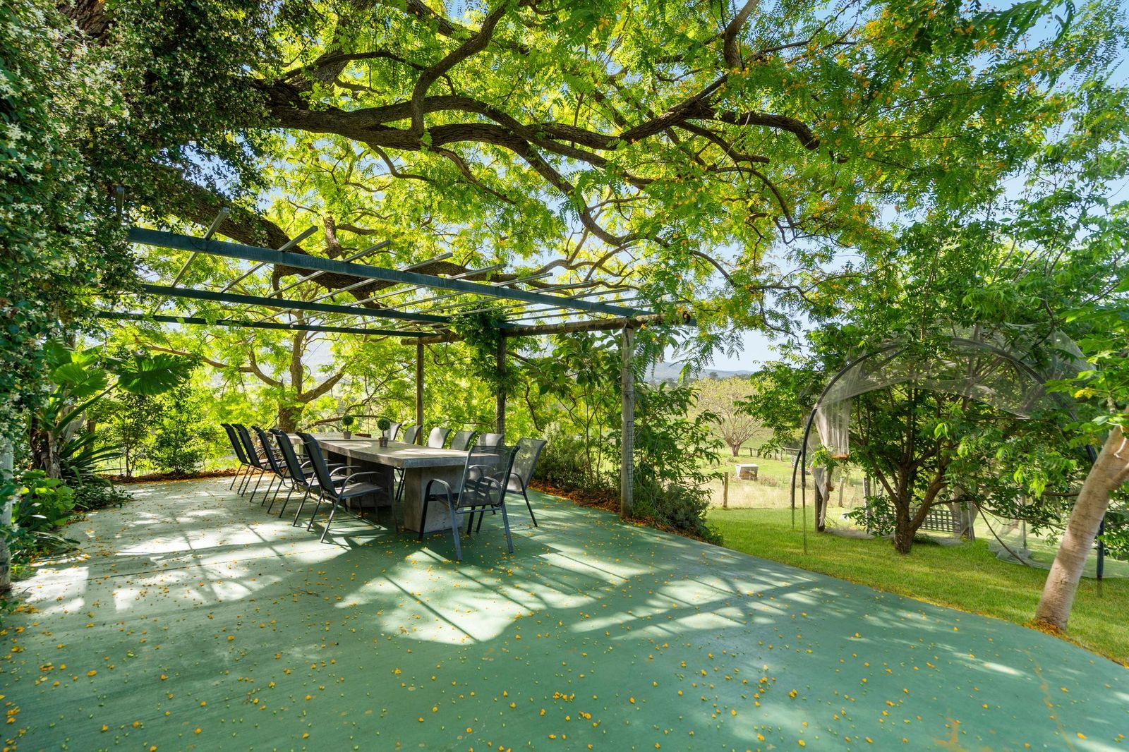 PREMIUM LIFESTYLE & FARMING OPPORTUNITY