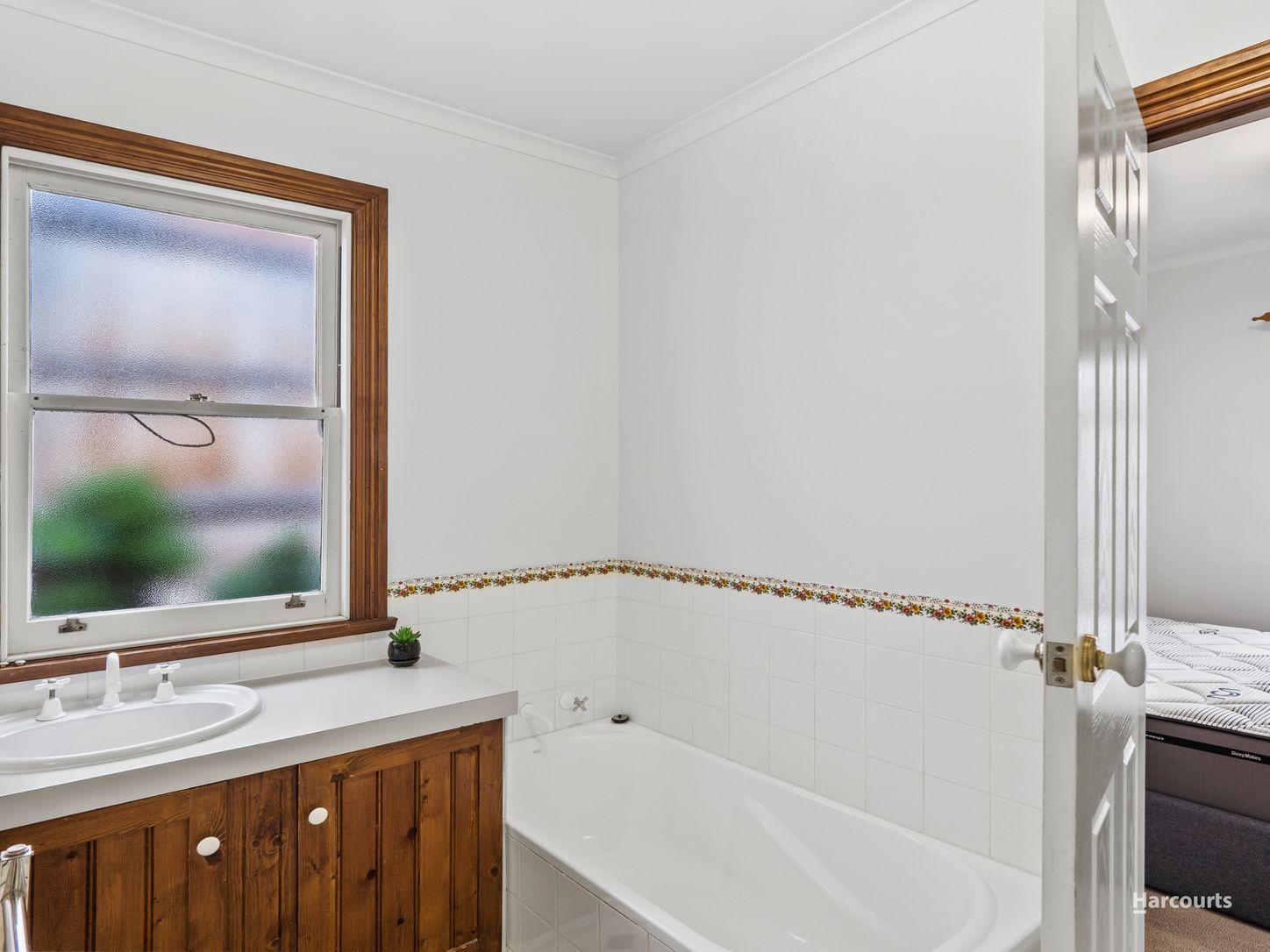 1/111 Patrick Street, WEST HOBART, TAS 7000 - Unit for Rent - harcourts.net