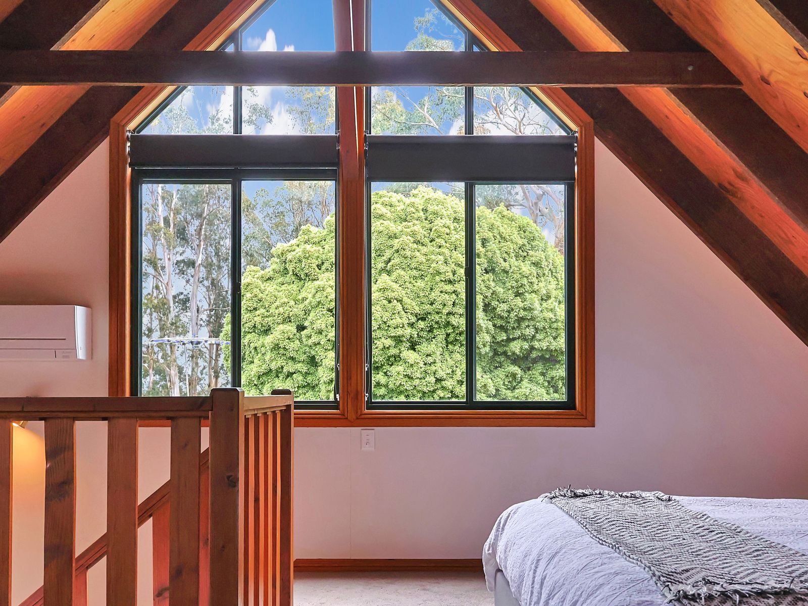 Private Hideaway Bush Setting- Just 90 Minutes from Melbourne