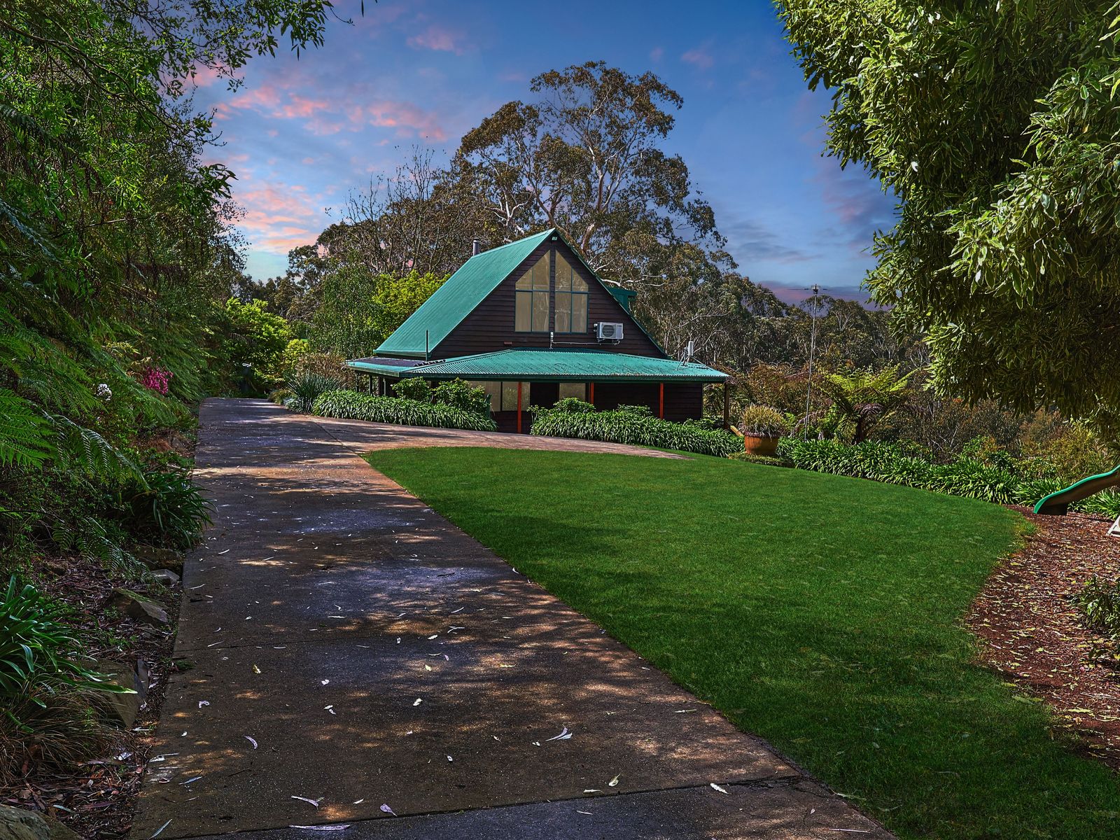 Private Hideaway Bush Setting- Just 90 Minutes from Melbourne