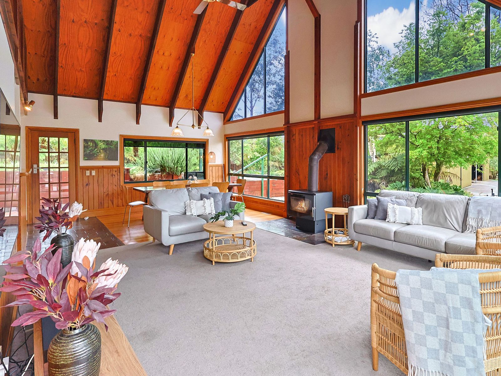 Private Hideaway Bush Setting- Just 90 Minutes from Melbourne