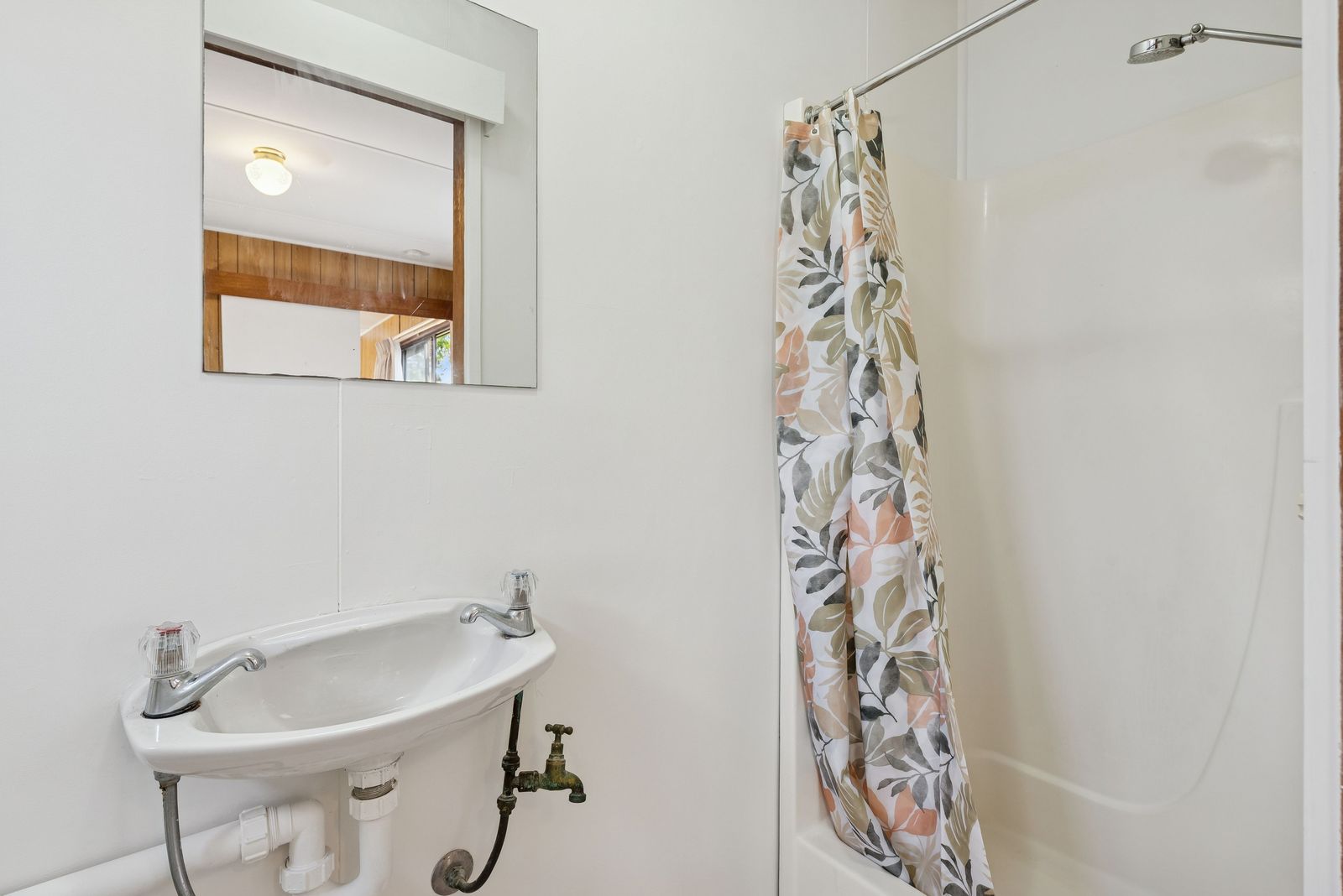 Neat & Tidy Weatherboard Unit