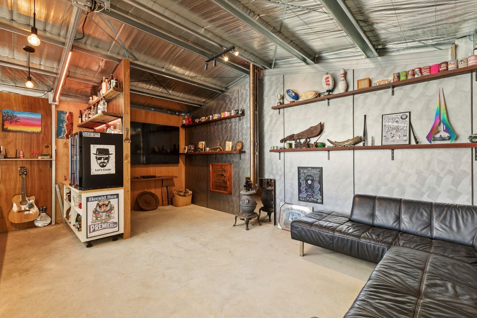 FULLY OFF-GRID LUXURY ON 35 ACRES - SUSTAINABLE LIVING REDEFINED