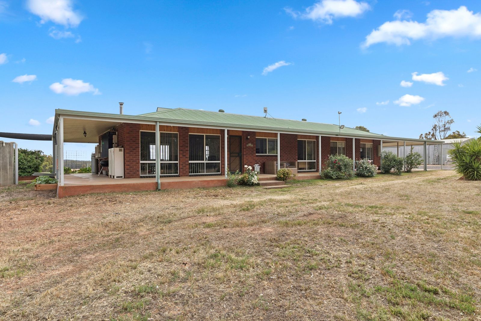 FULLY OFF-GRID LUXURY ON 35 ACRES - SUSTAINABLE LIVING REDEFINED