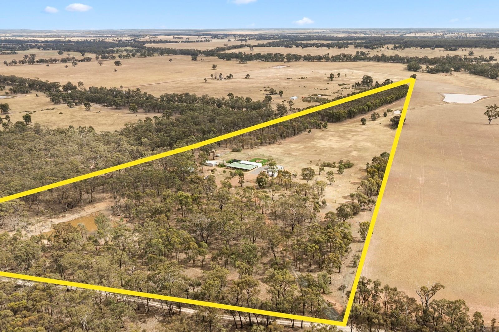 FULLY OFF-GRID LUXURY ON 35 ACRES - SUSTAINABLE LIVING REDEFINED