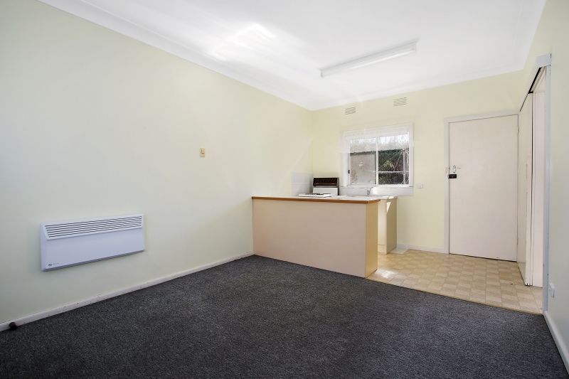 Low-Maintenance Living in a Convenient South Albury Location
