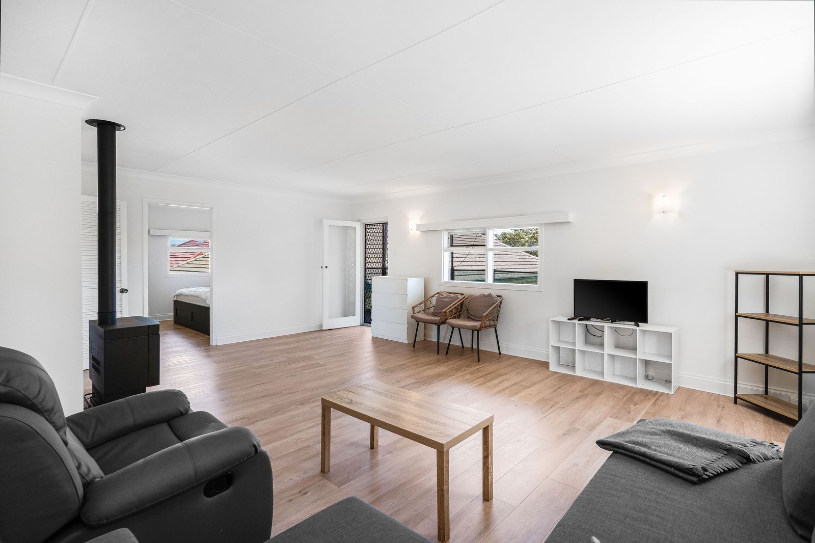 Renovated Upstairs Apartment