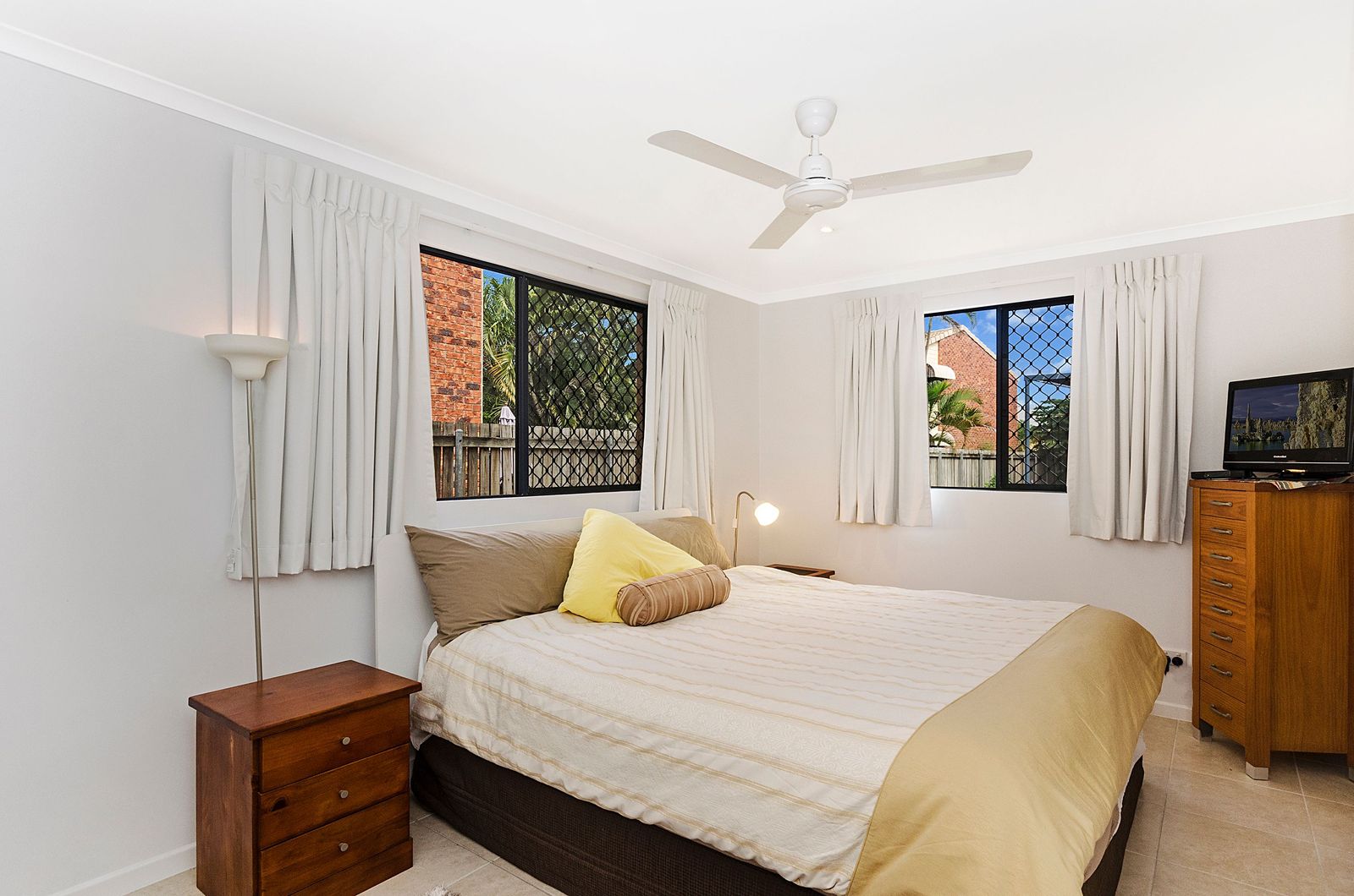 $310 Ensuite Room Available