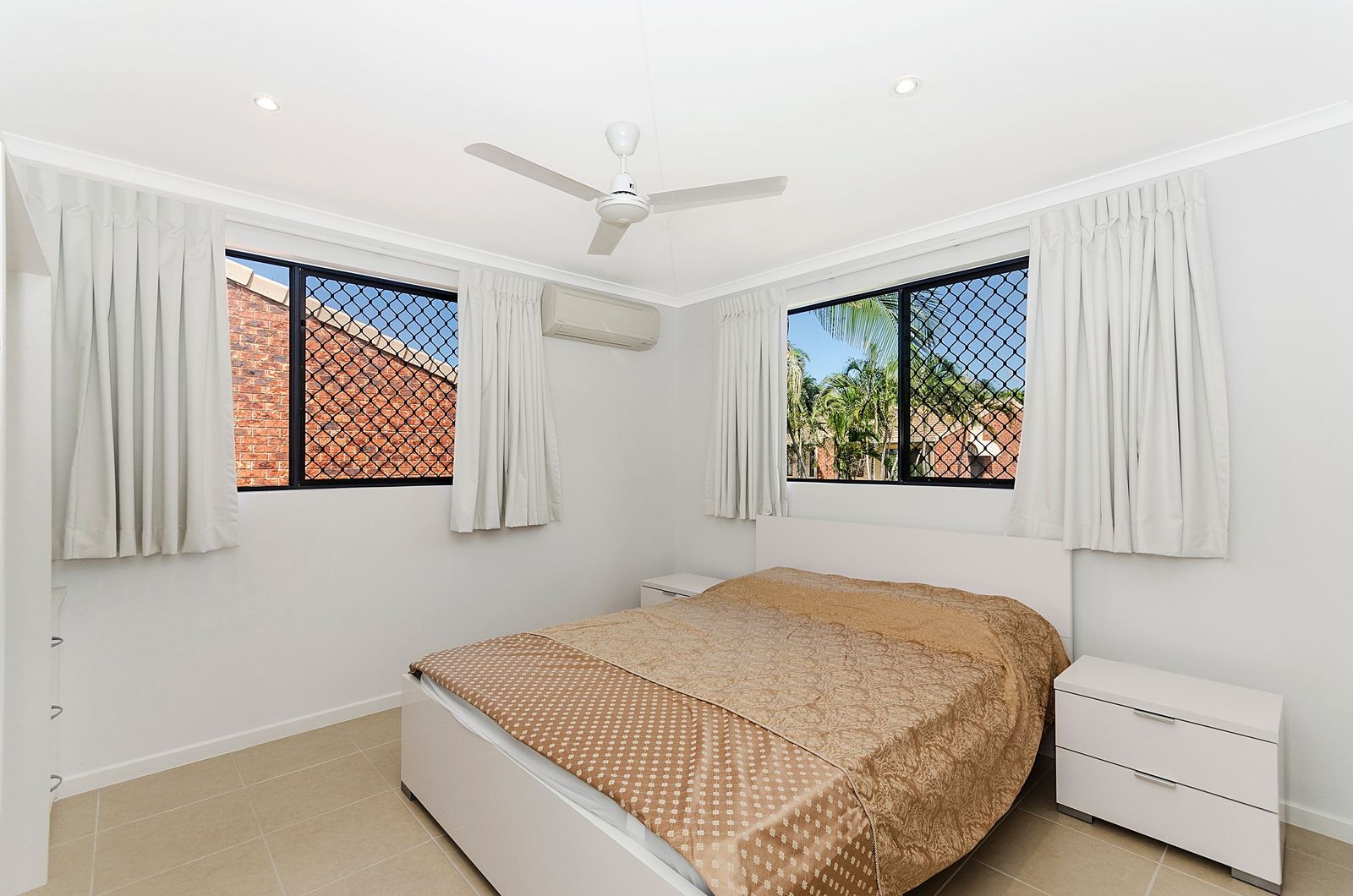 $310 Ensuite Room Available