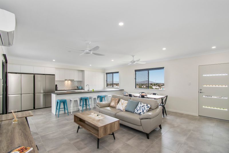 Rooms available from $330, $270 and $260