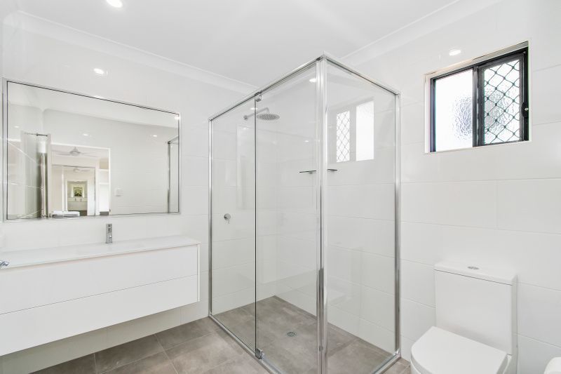 Rooms available from $330, $270 and $260