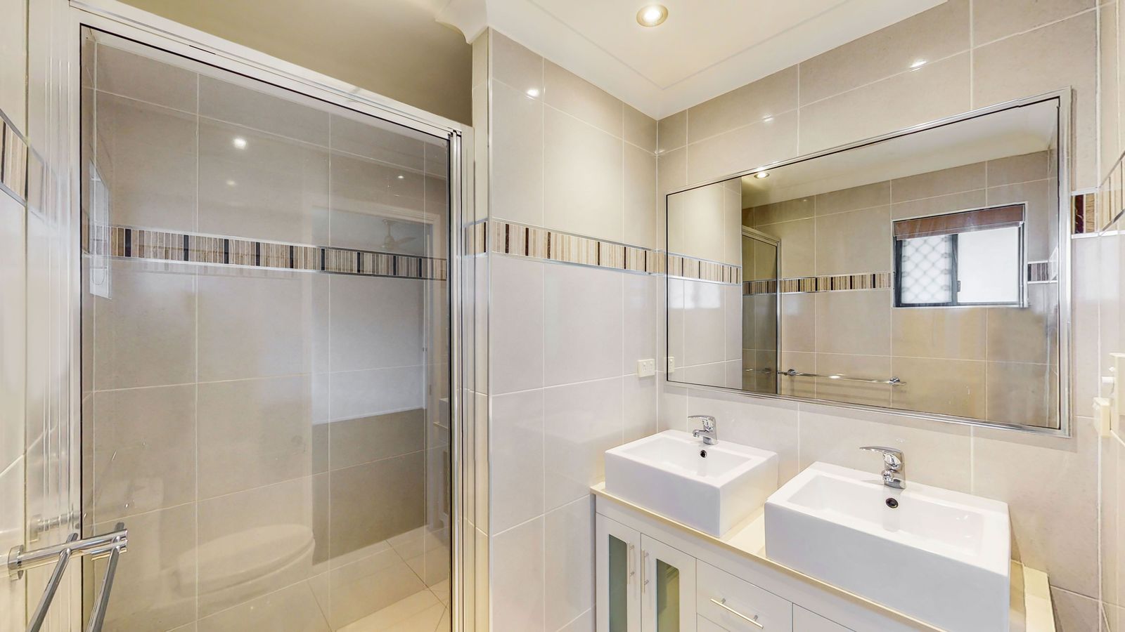 Newley renovated share house rooms available