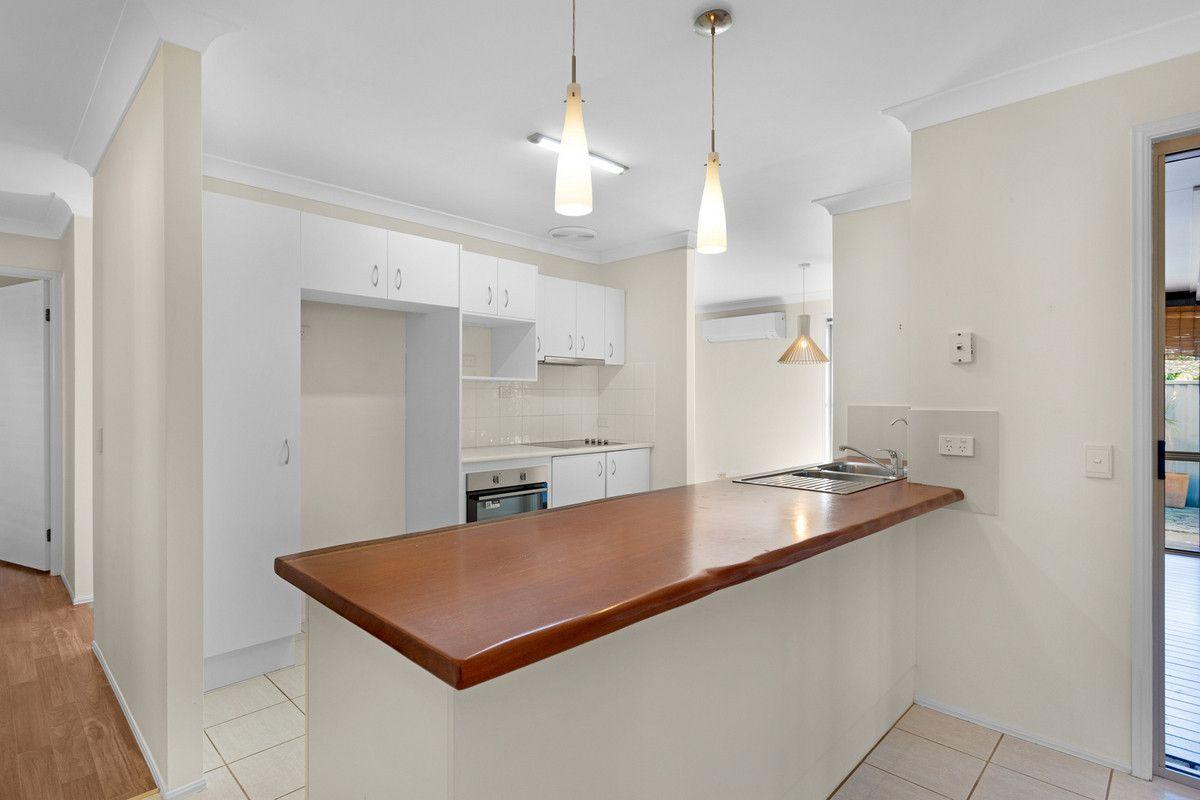 House for Rent: Burleigh Waters, QLD 4220, Queensland, 4220