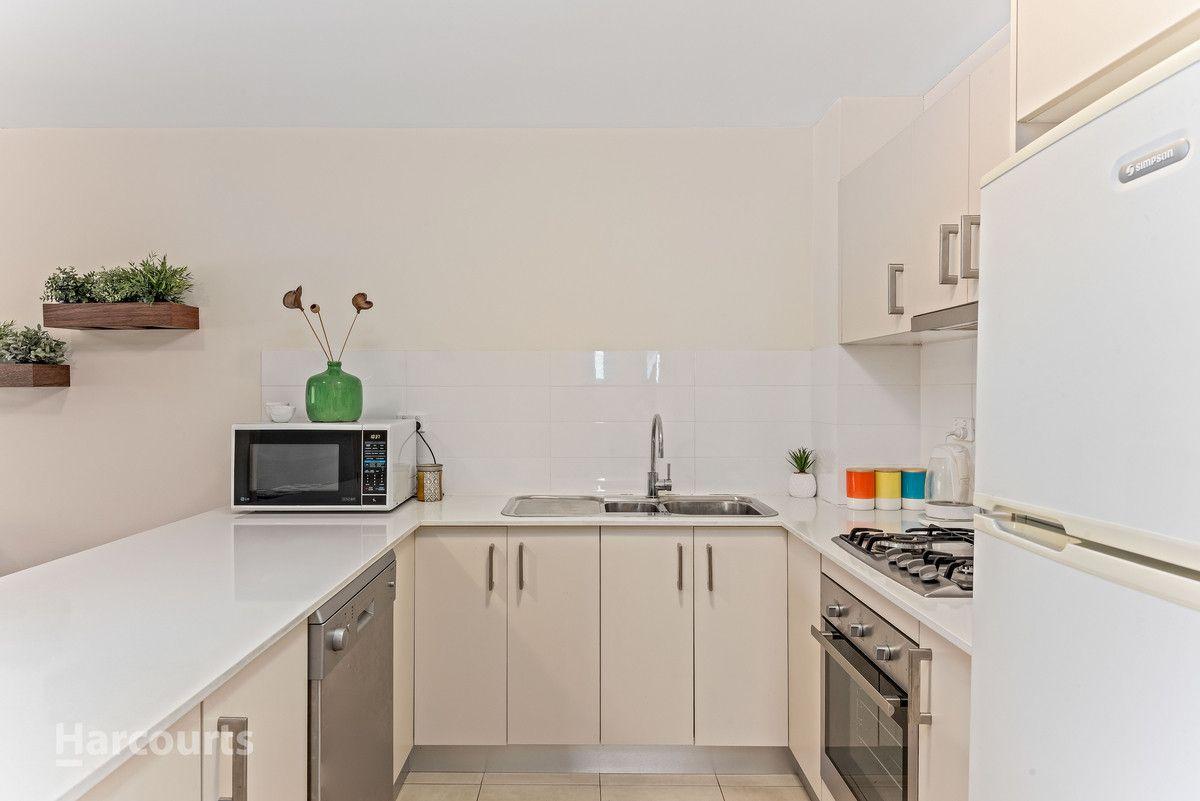 Property for Rent: Corrimal, NSW 2518, Wales, 2518
