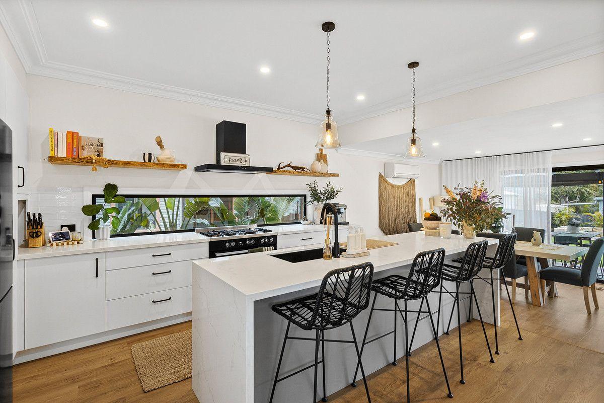 House for Rent: Dapto, NSW 2530, Wales, 2530