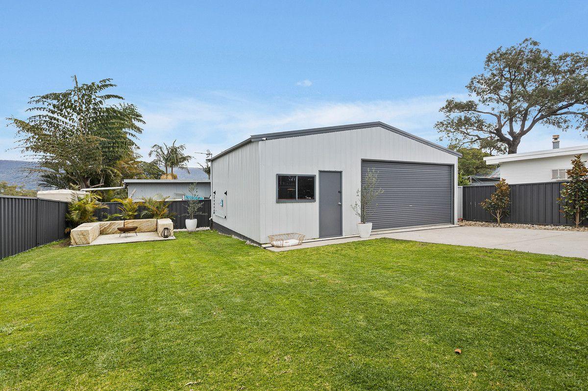 House for Rent: Dapto, NSW 2530, Wales, 2530