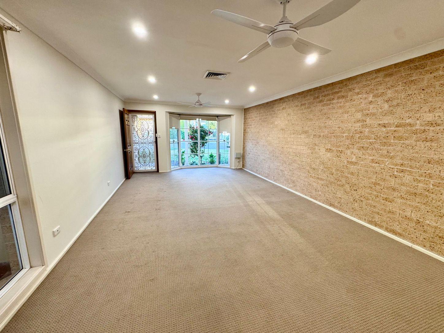House for Rent: Penrith, NSW 2750, Wales, 2750