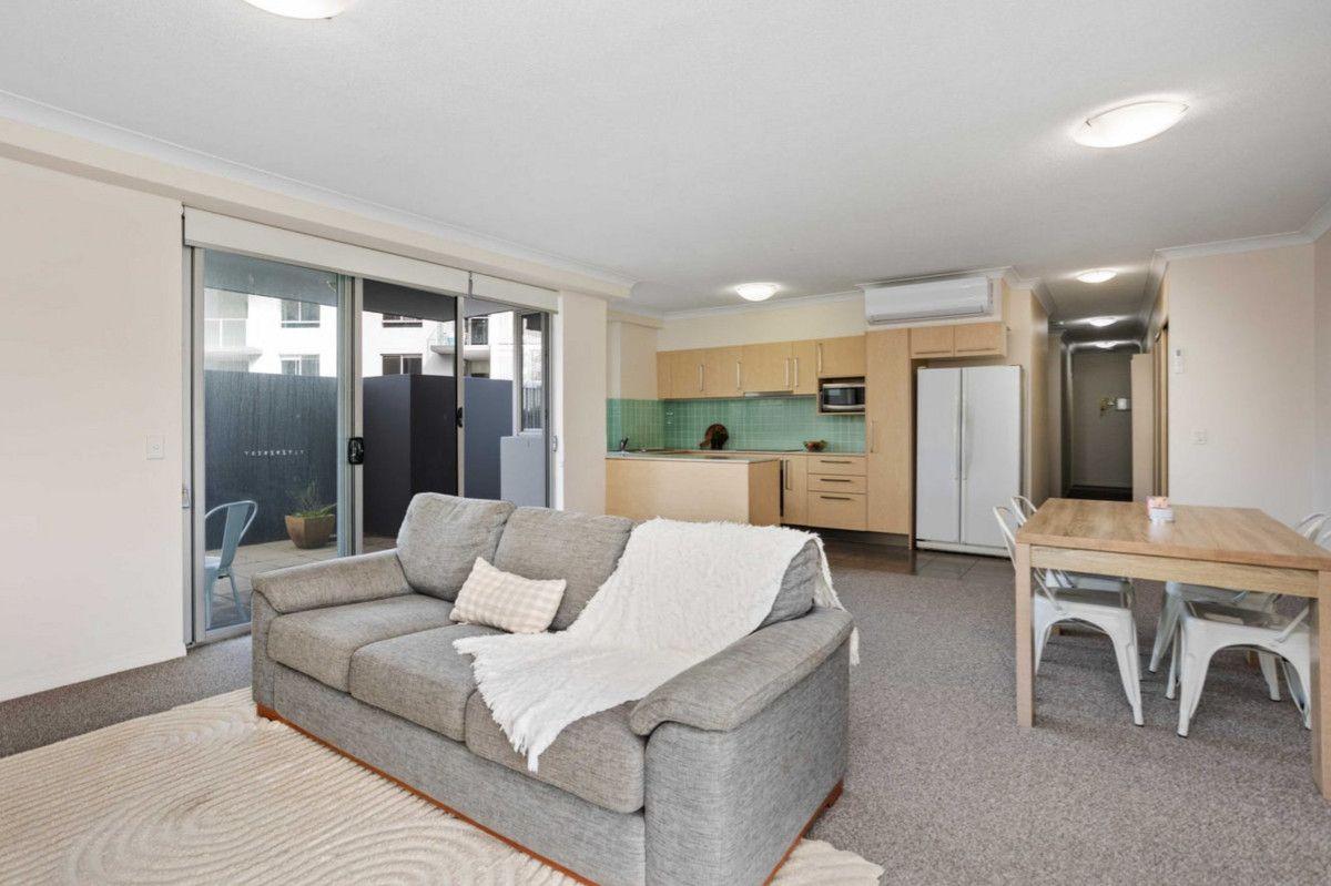 Property for Rent: Burleigh Waters, QLD 4220, Queensland, 4220