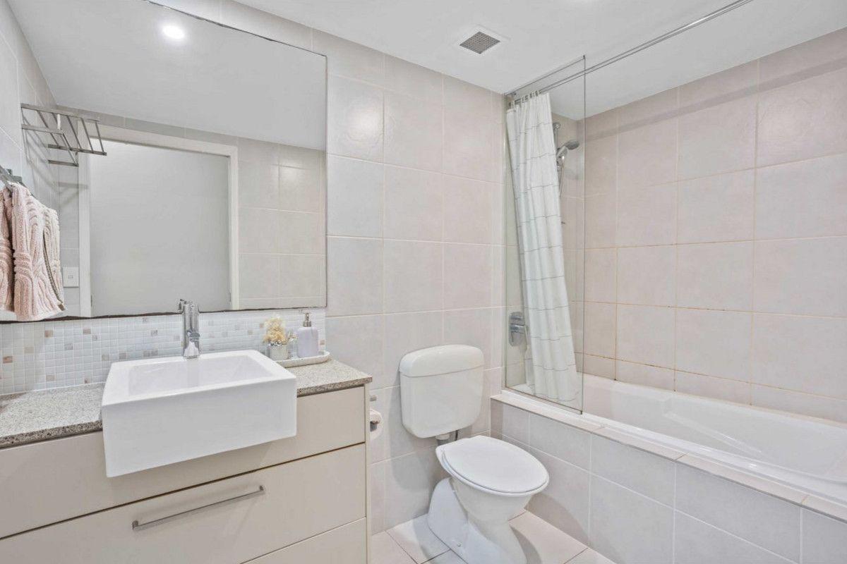 Property for Rent: Burleigh Waters, QLD 4220, Queensland, 4220