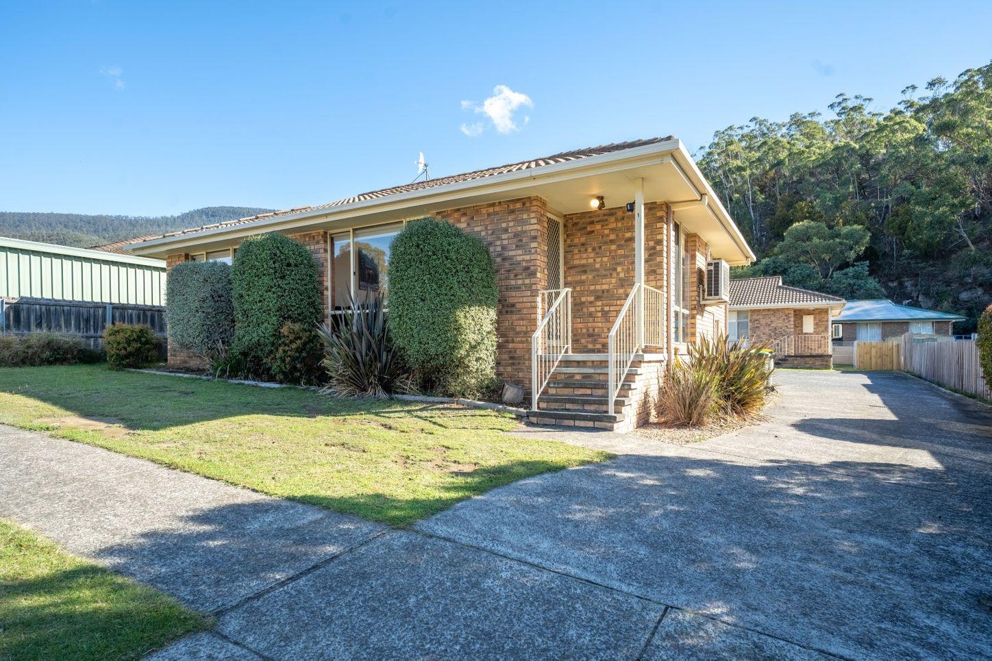 Prop-GPT: House: Tasmania Claremont, TAS 7011 Tasmania 7011