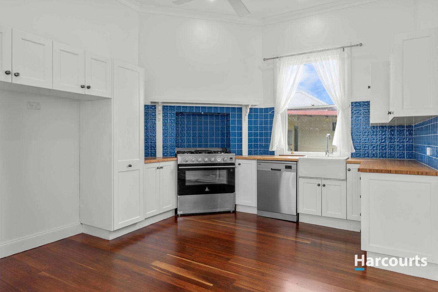 House for Rent: Mayfield, NSW 2304, Wales, 2304