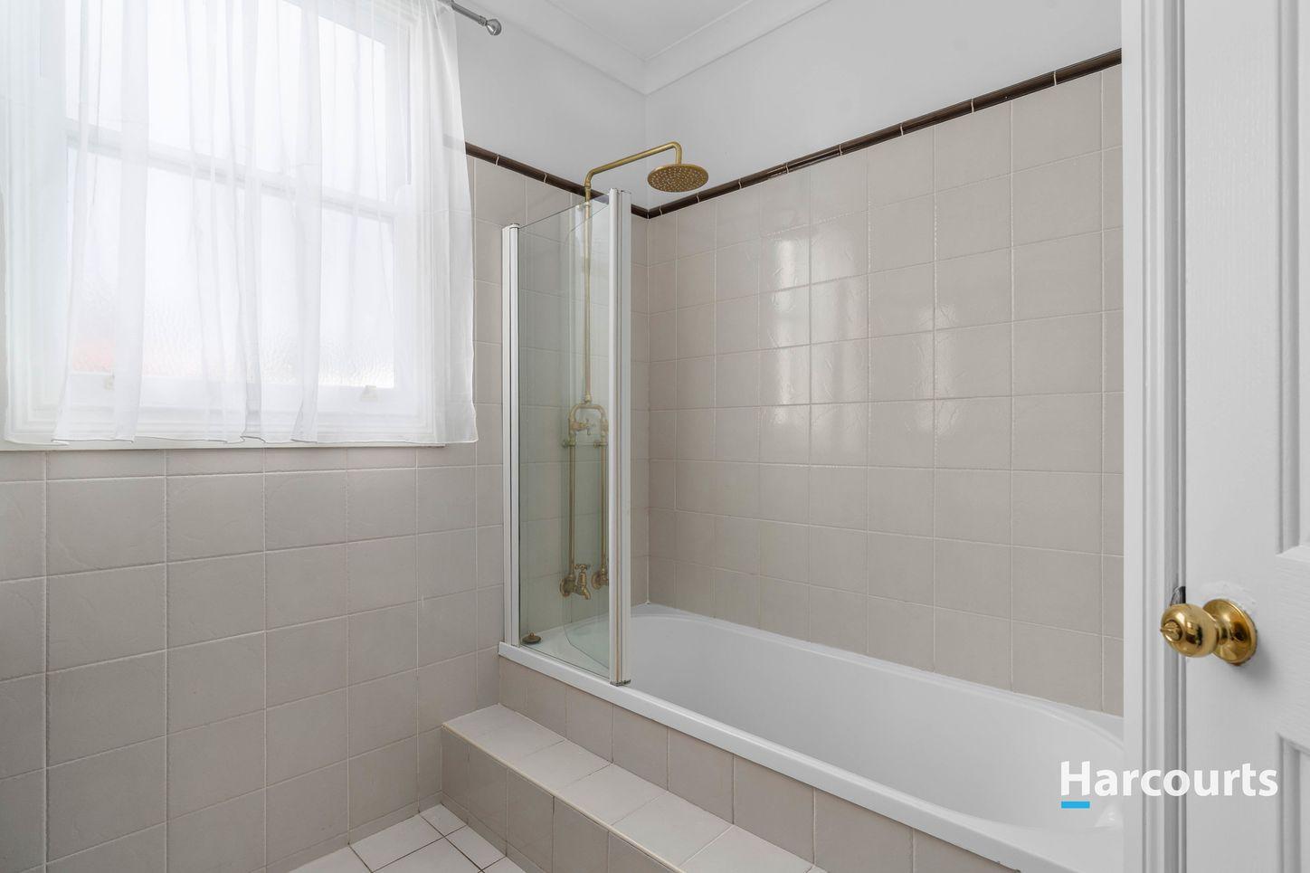 House for Rent: Mayfield, NSW 2304, Wales, 2304