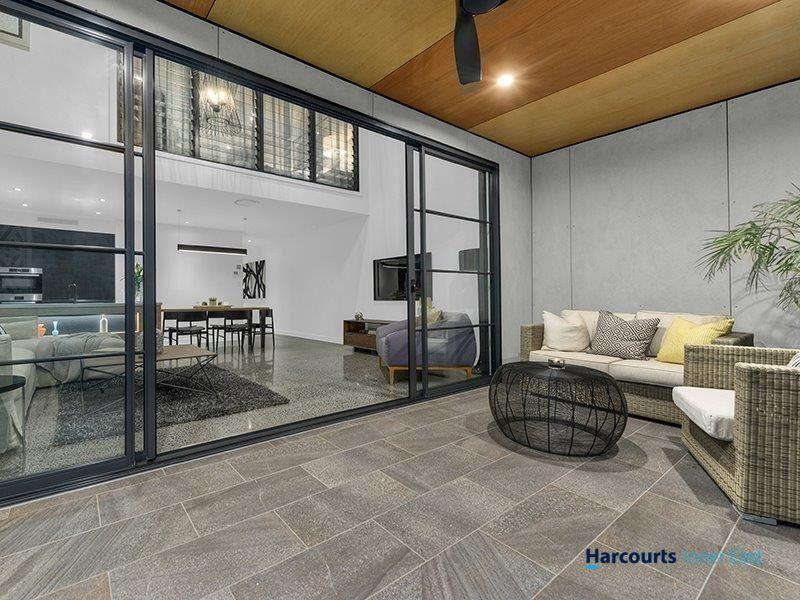 2/7 Lindsay Street, HAWTHORNE, QLD 4171 - Townhouse for Rent - harcourts.net