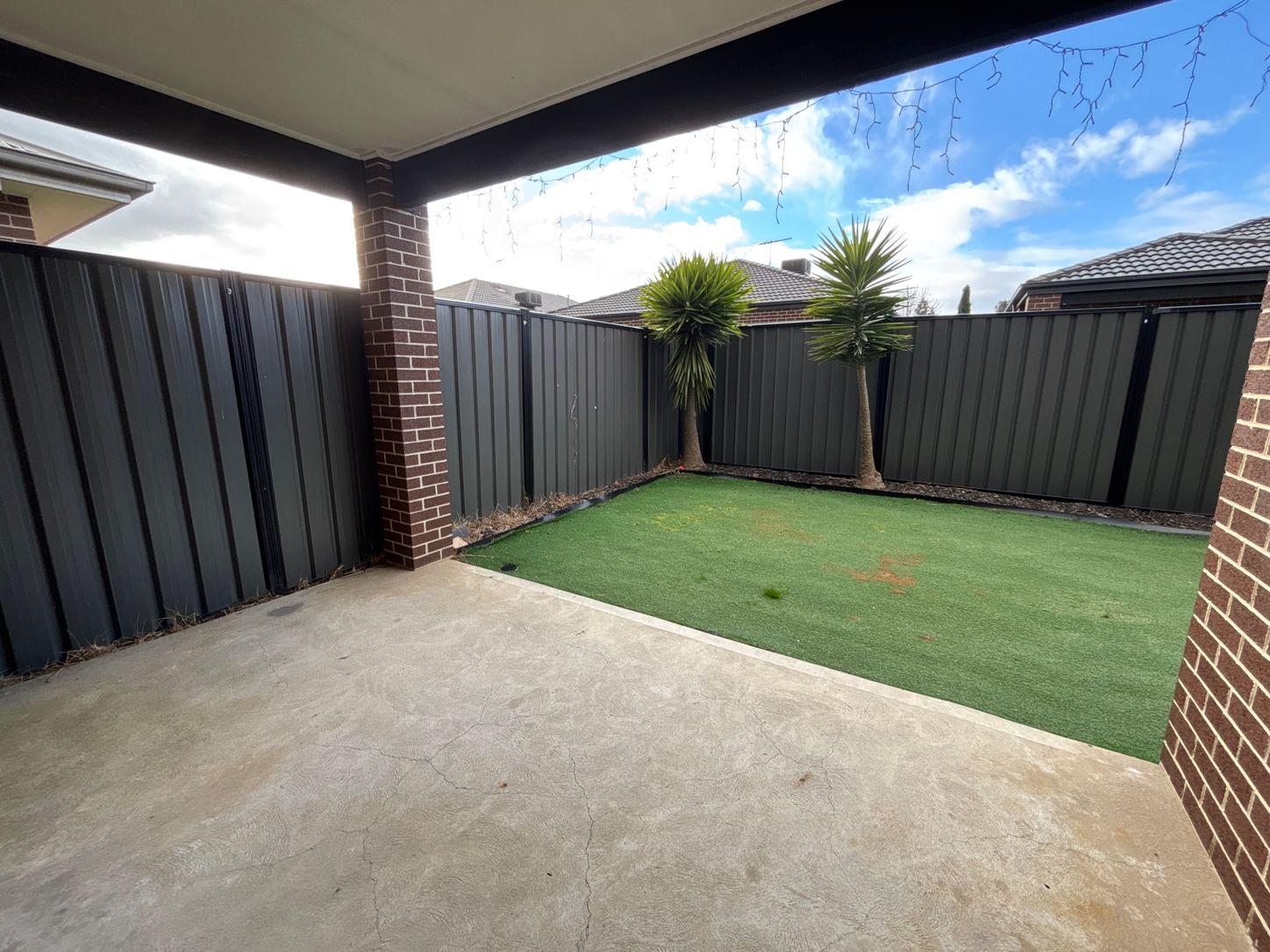 13 Periwinkle Circuit, CRAIGIEBURN, VIC 3064 - House for Rent - harcourts.net