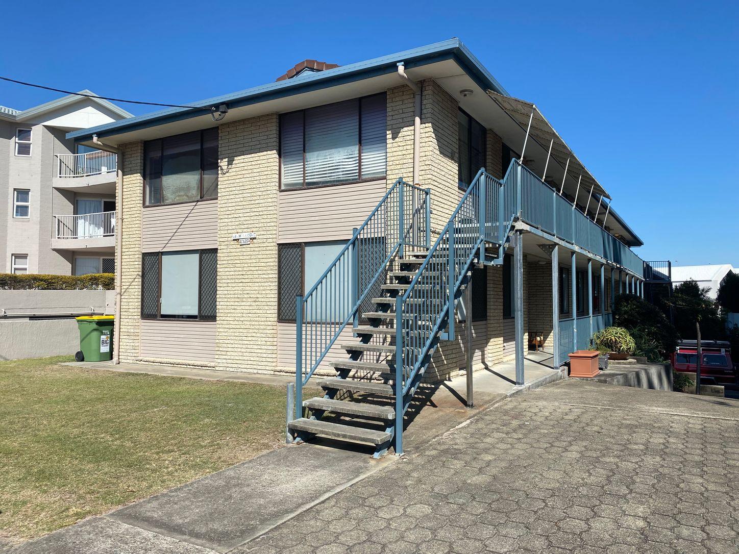 Prop-GPT: Property: Queensland Palm Beach, QLD 4221 Queensland 4221