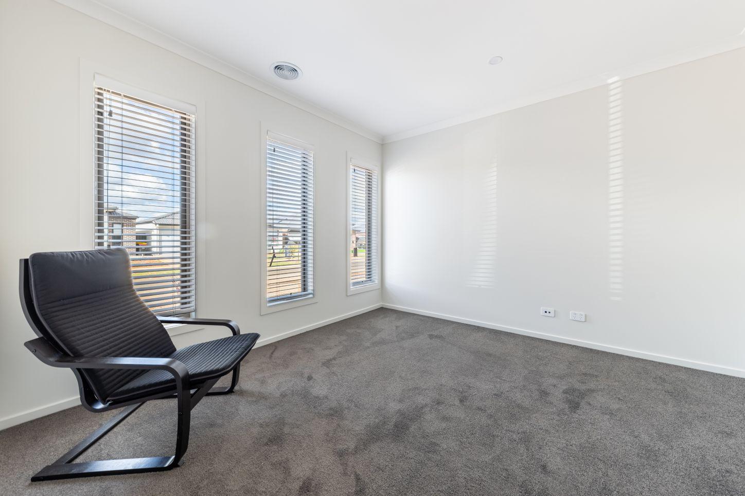 House for Rent: Melton South, VIC 3338, Victoria, 3338