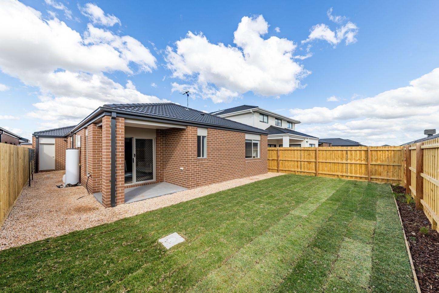 House for Rent: Melton South, VIC 3338, Victoria, 3338