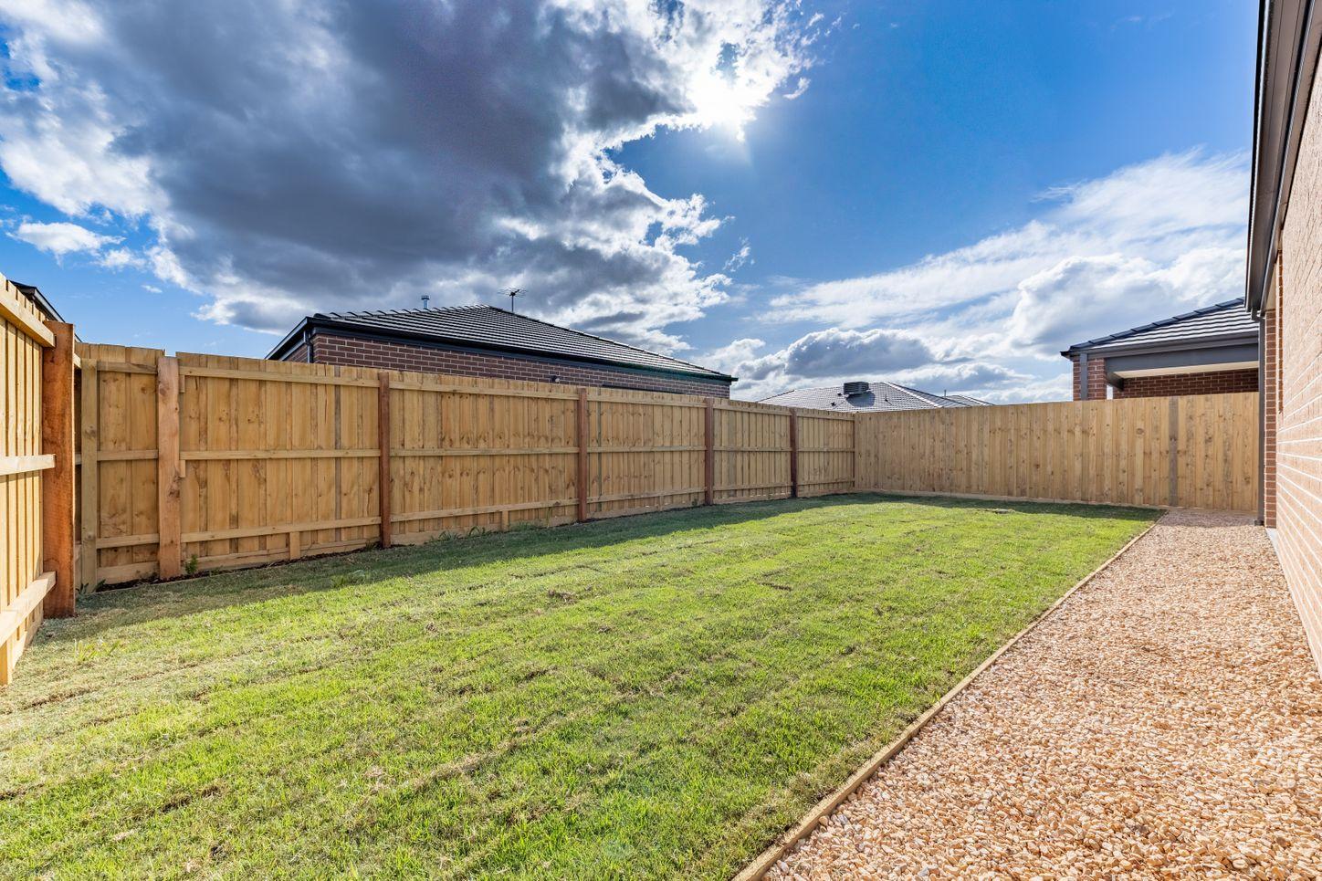 House for Rent: Melton South, VIC 3338, Victoria, 3338
