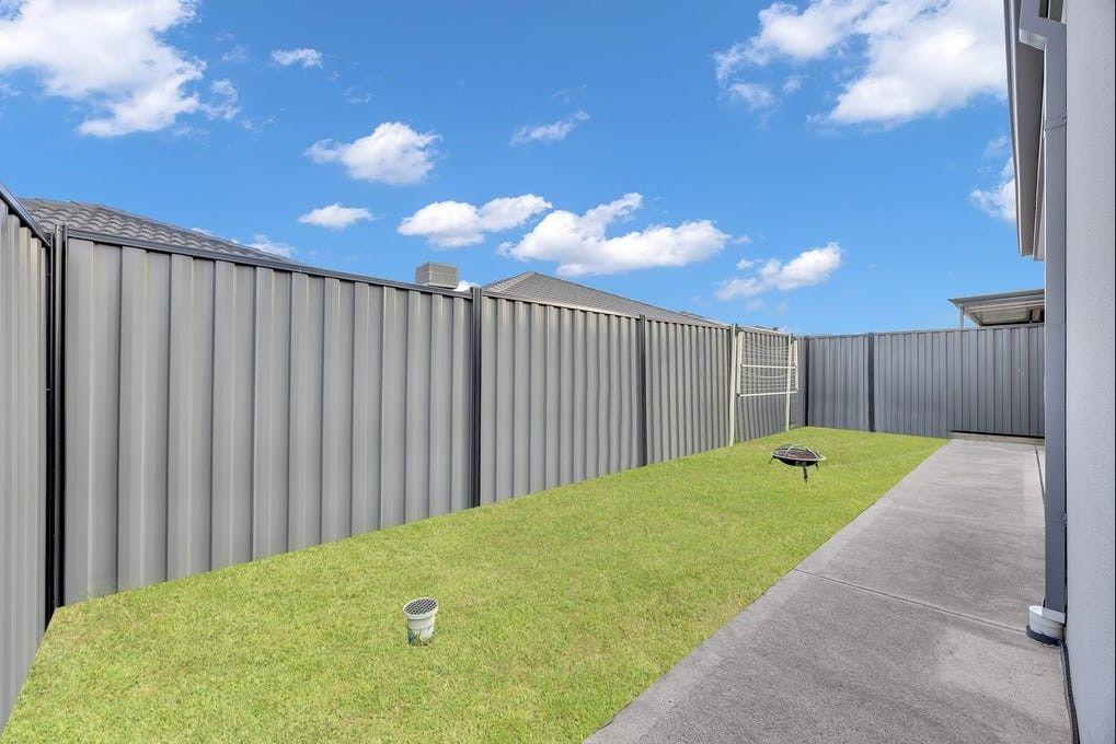 11 Pioneer Street, CRAIGIEBURN, VIC 3064 - House for Rent - harcourts.net