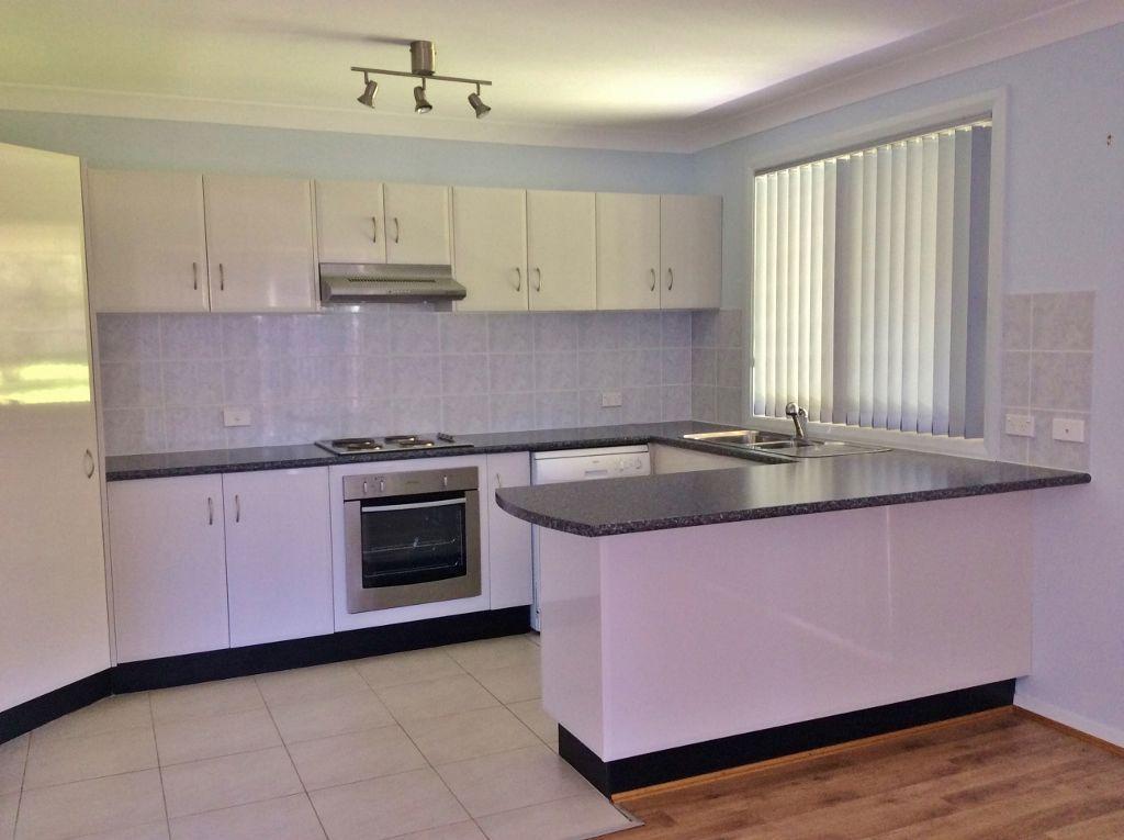 House for Rent: Mollymook, NSW 2539, Wales, 2539